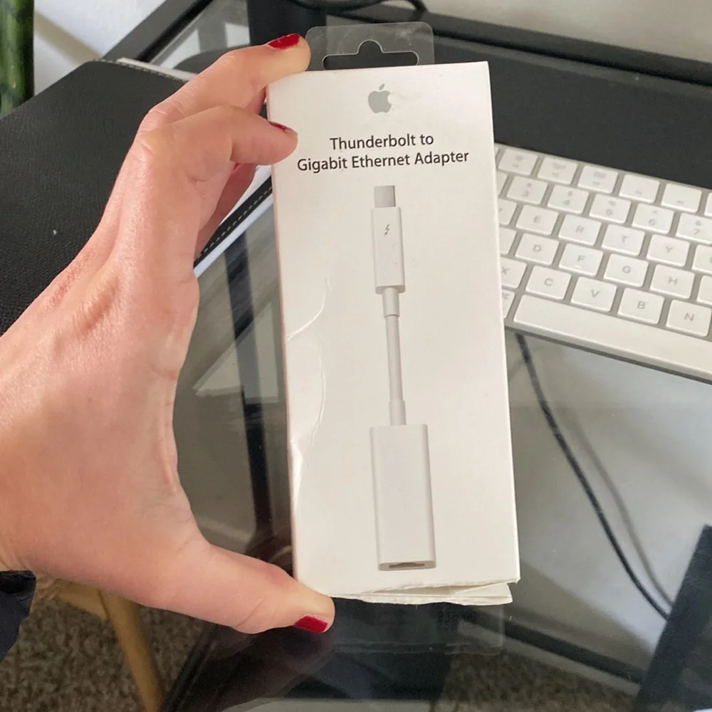 Apple Thunderbolt to Gigabit Ethernet Adapter